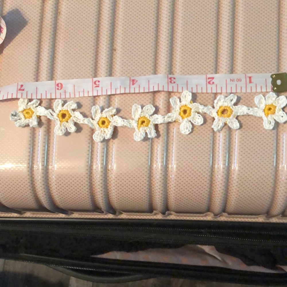 🏵New handmade crocheted daisy bracelet